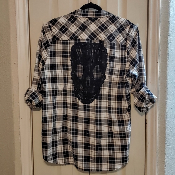 Hot Topic Tops - Hot Topic Black and White Plaid Button-Down Shirt with Skull Back